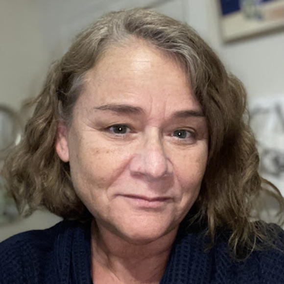 Meet your Posher, Lisa - Picture 1 of 1